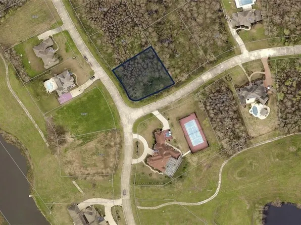 101 Horseshoe Bnd, New Orleans, LA 70128