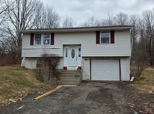 44 Plough Rd, Vestal, NY 13850