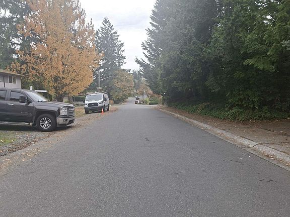 2nd image of 2807 S 282nd St