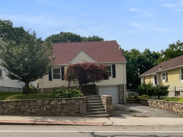 227 Plantation St, Worcester, MA 01604