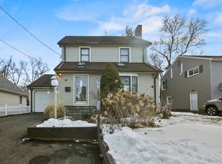 35 Highland St, Newington, CT 06111