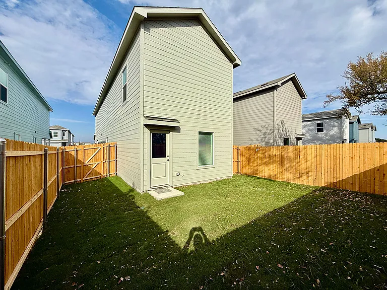 717 Sandhill Crane Ln — Photo 35