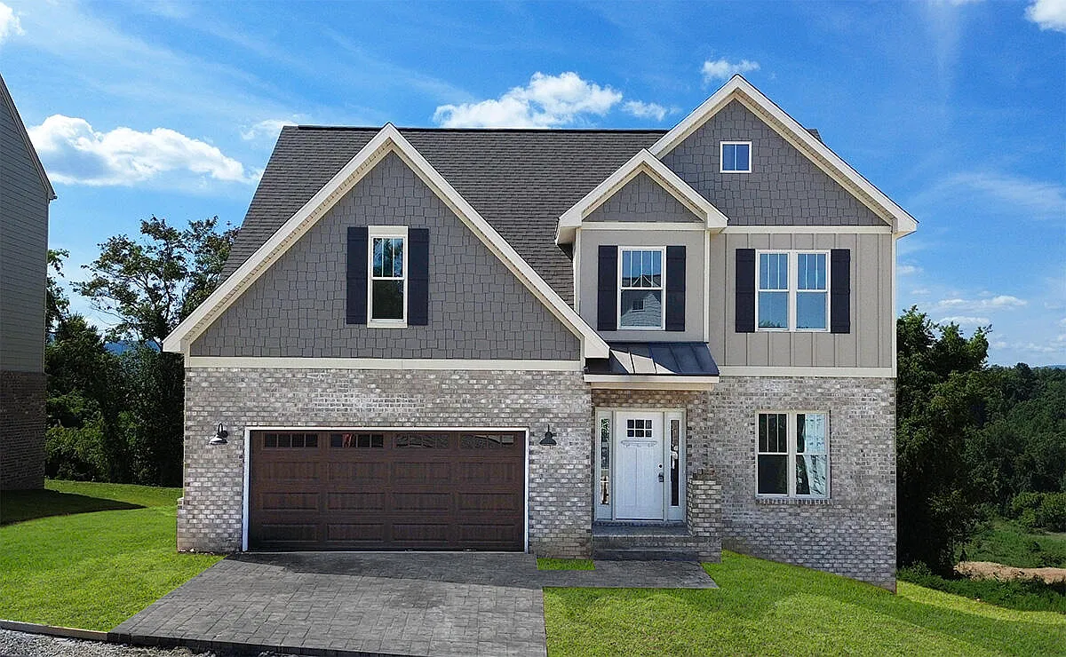 5 bed, 3.5 bath, 2877 sqft, $2,999 — Photo 1