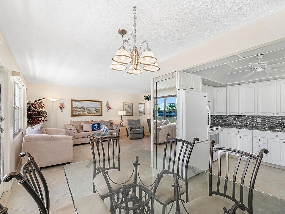 1st image of 2062 Ventnor Dr #P