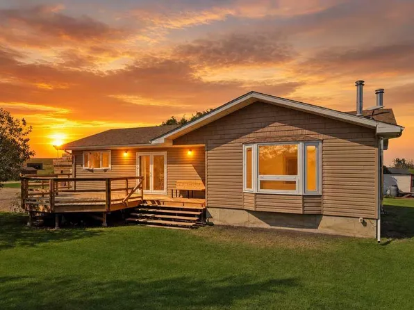 25236 S Township Road 374, Red Deer County, AB T4E 1E7