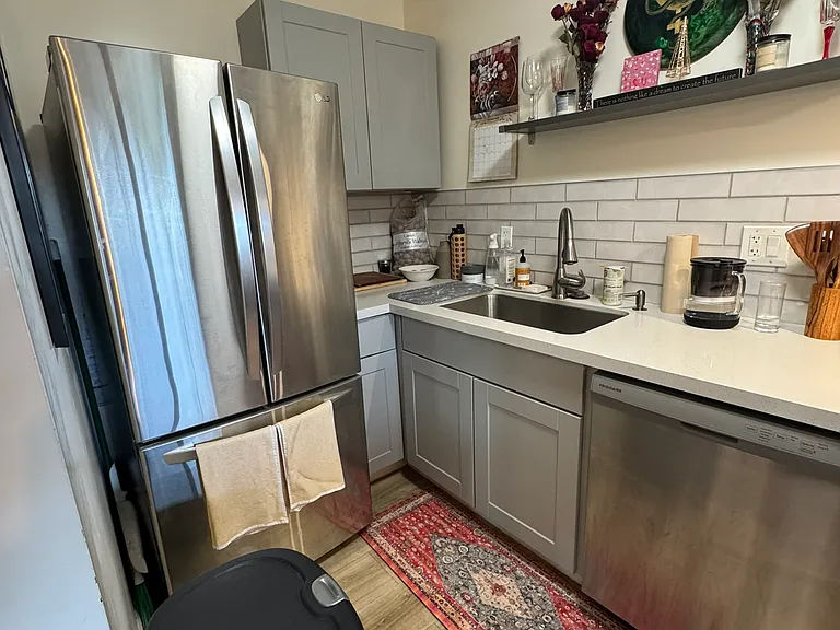 1909 E Coronado Rd #2 — Photo 23