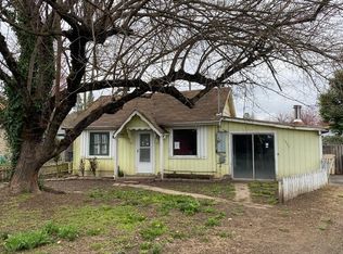1335 Oakview Dr, Grants Pass, OR 97527
