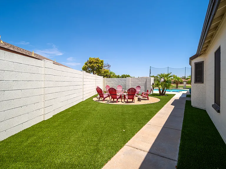 W Diana Ave — Photo 8