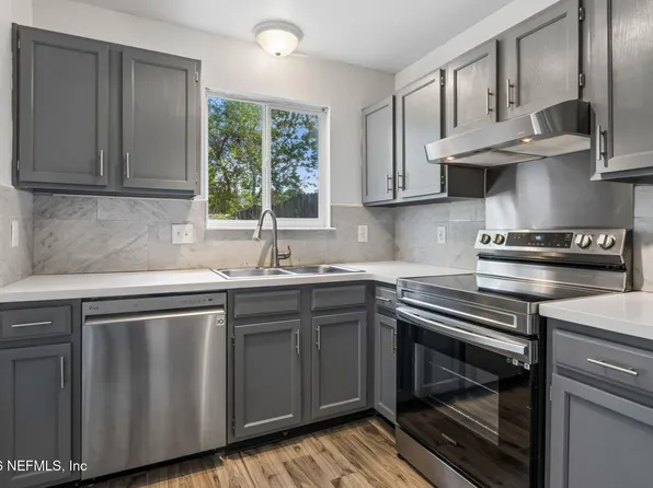 4063 LAURELWOOD Drive, Jacksonville, FL 32257