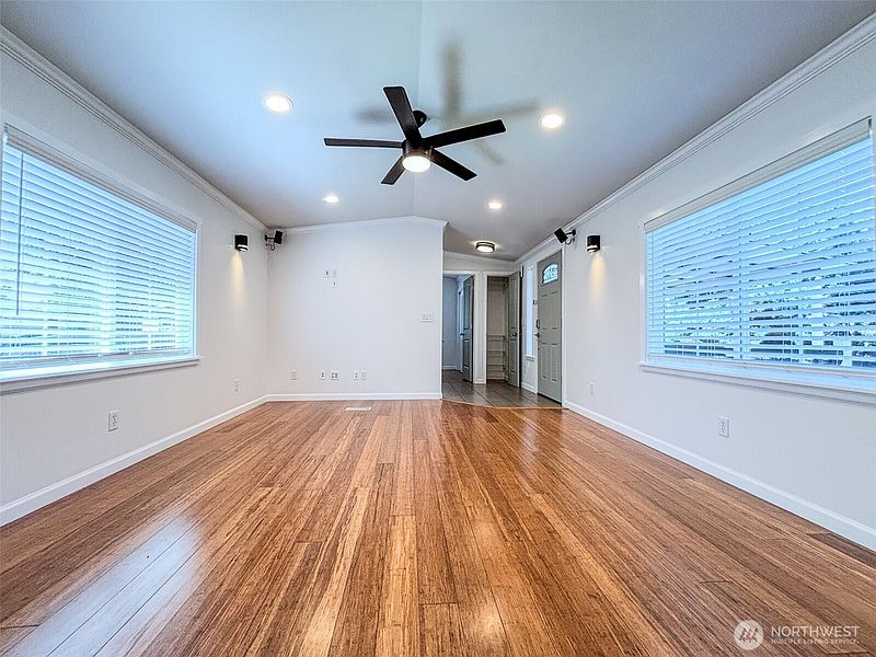 4th image of 4248 A Street SE #422