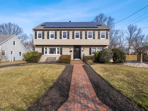 27 Steele Ave, Somerville Boro, NJ 08876