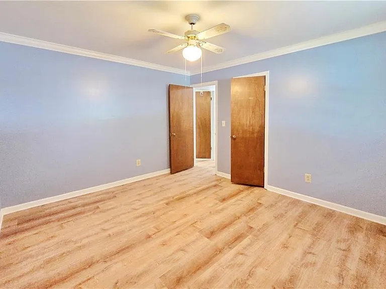 3533 Charlotte Dr — Photo 21