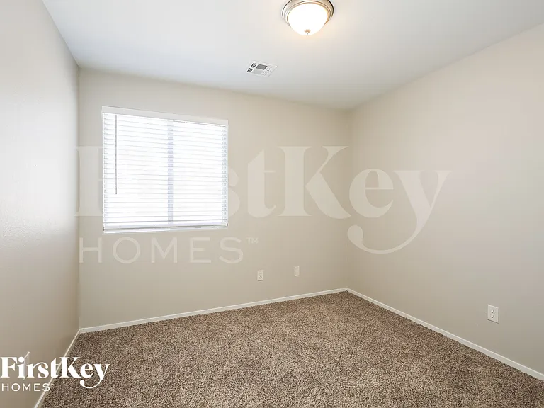 5830 Brimstone Dr — Photo 15