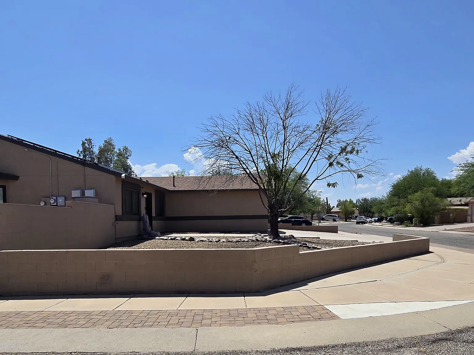 4 bed, 1684 sqft, $2,100 — Photo 2