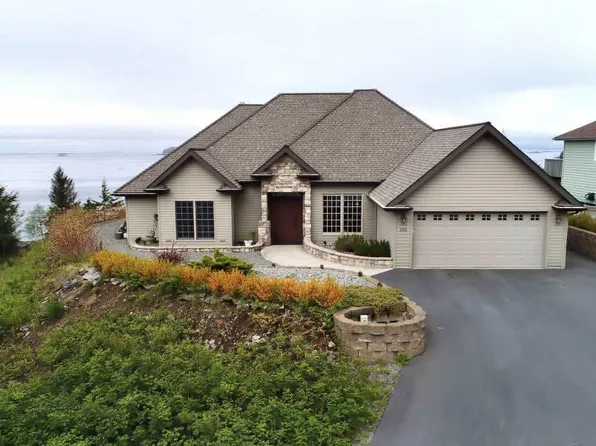 105 Sand Dollar Dr, Sitka, AK 99835