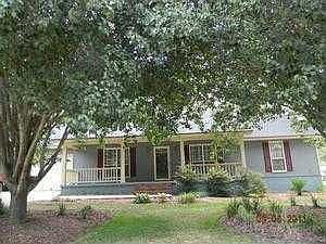 1st image of 4404 Holly Ln