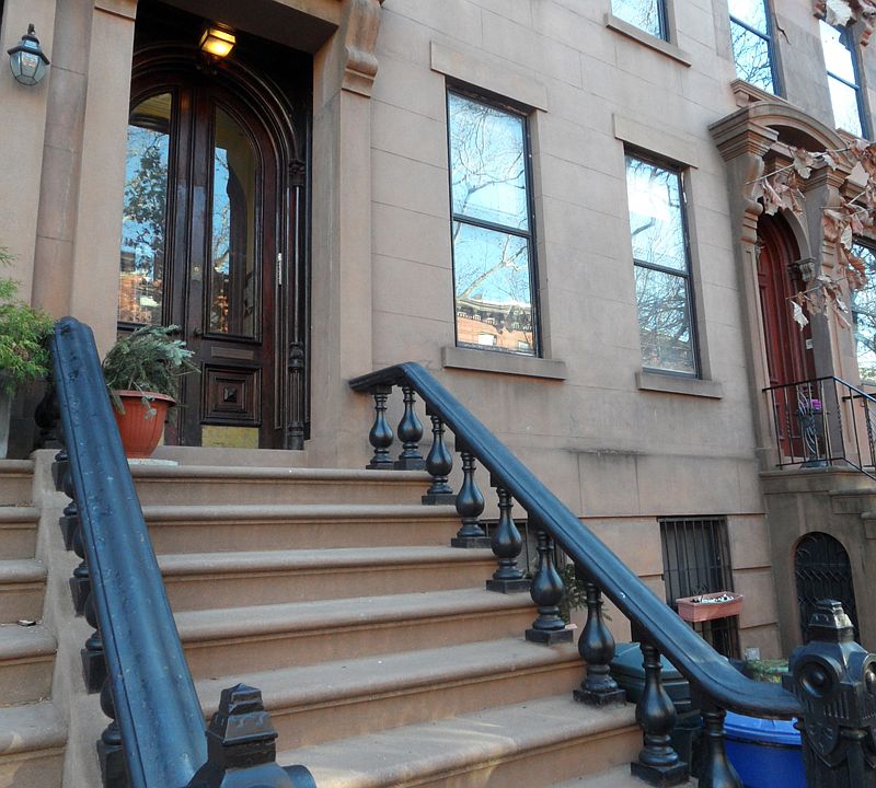 2nd image of 343 Clinton St