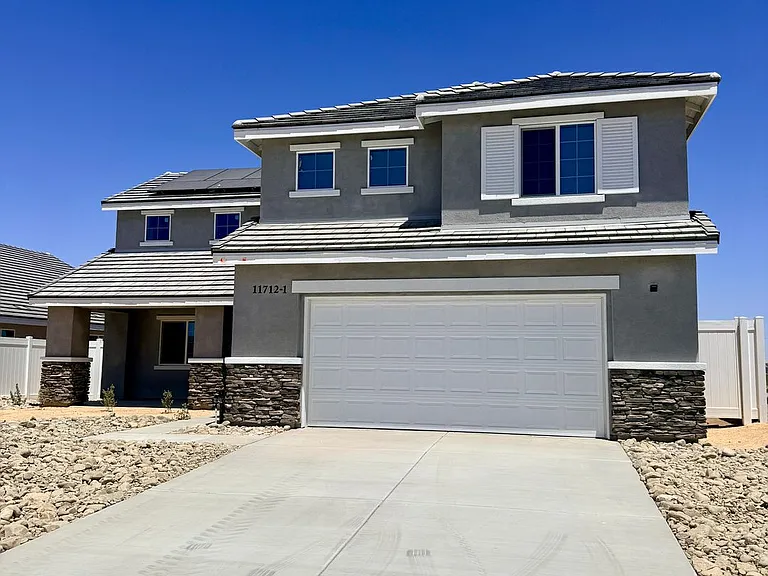 11712 Sebastian Rd — Photo 41