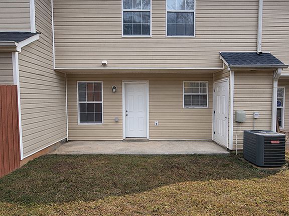2nd image of 5583 Windfall Ln