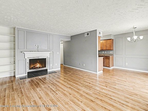 3rd image of 2024 Hamilton Rd APT 101