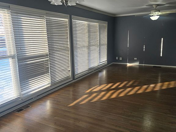 2nd image of 550 Washington Blvd