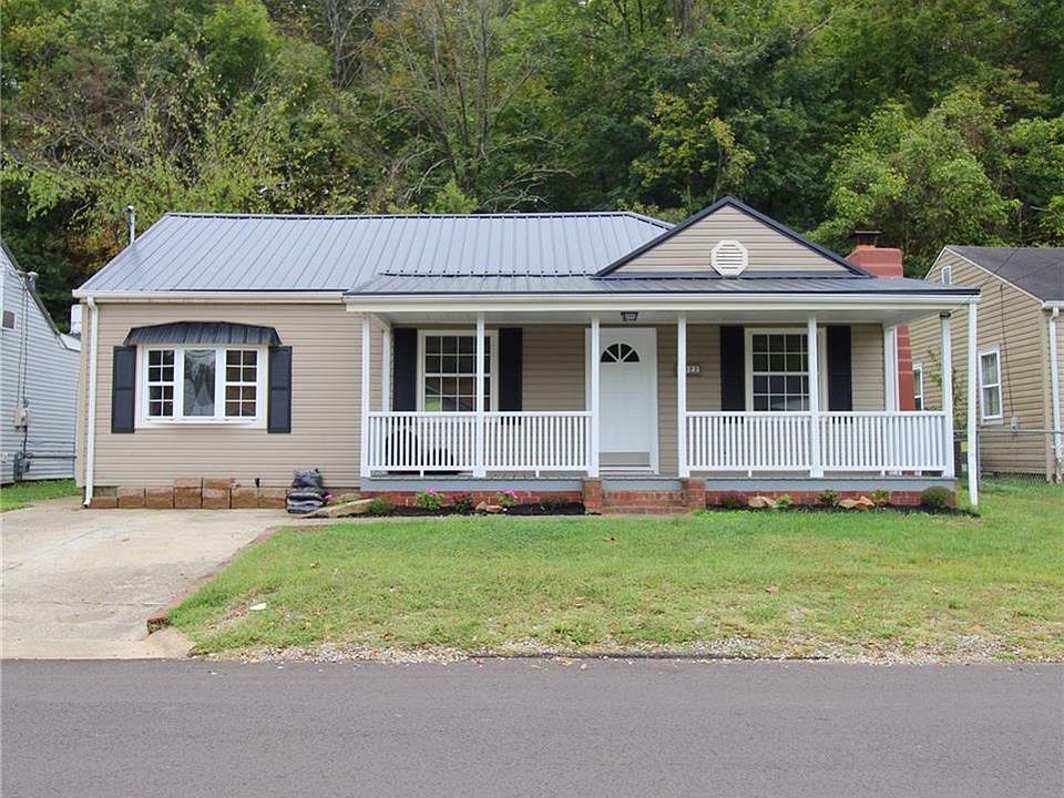 1st image of 1022 Village Dr