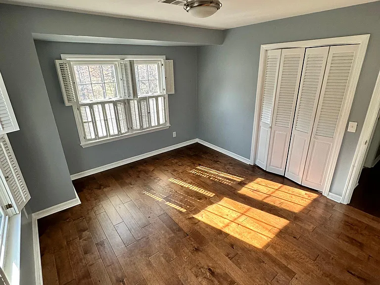103 Lisa Ln — Photo 8