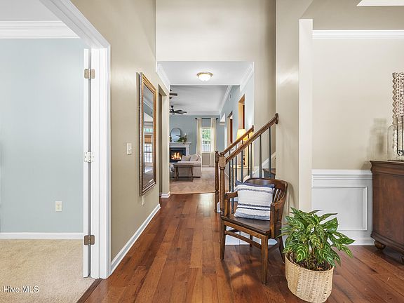 4th image of 89 Chatsworth Lane