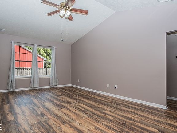 4th image of 9105 Robey Meadows Ln
