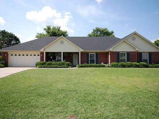 1st image of 2303 Trenton Cir SW