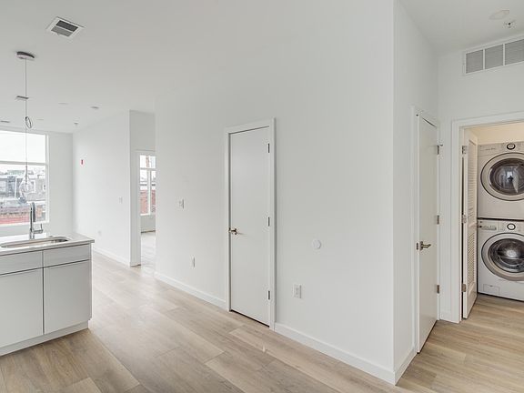 3rd image of 1921 E Dauphin St #1F