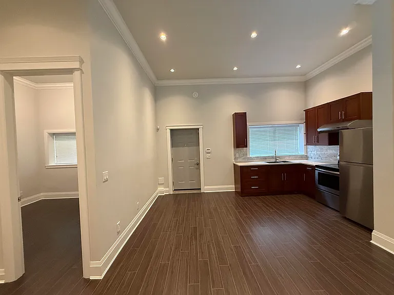 6688 Altringham Ct — Photo 11