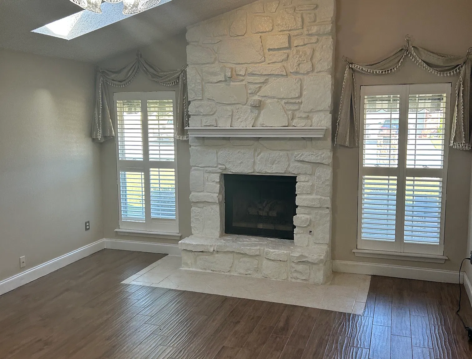 3 bed, 1374 sqft, $1,695 — Photo 4