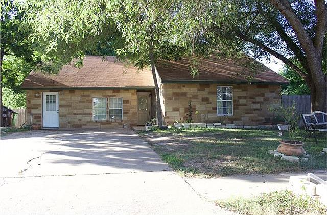 1st image of 404 Buckboard Blvd