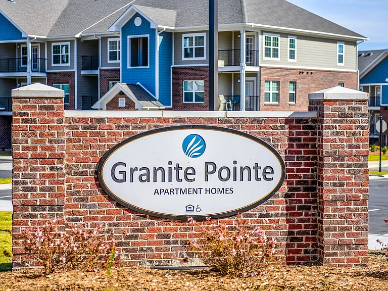 GRANITE POINTE — Photo 31