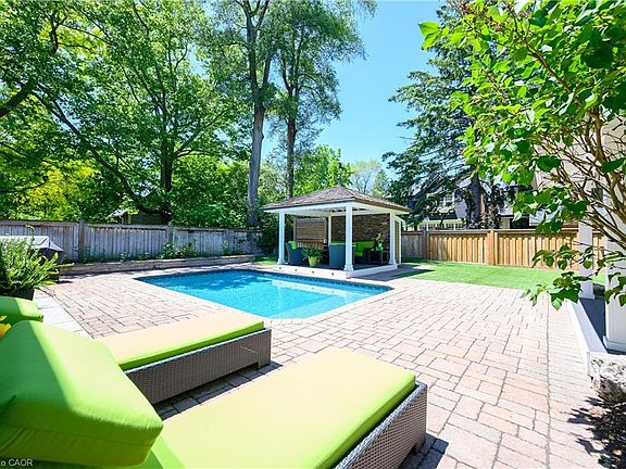 3rd image of 287 Macdonald Rd