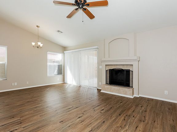 5th image of 1163 E Butler Dr