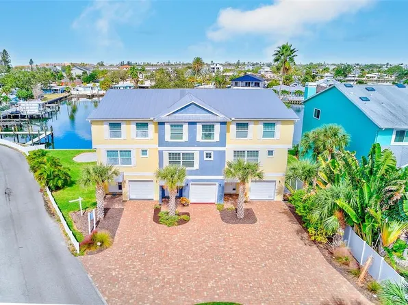 100 Windrush Blvd #2, Indian Rocks Beach, FL 33785