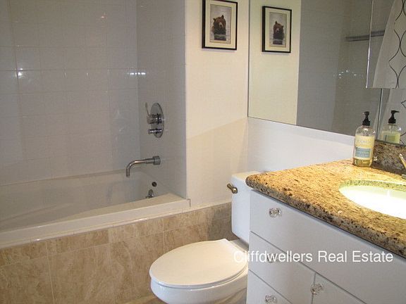 5th image of 335 N Detroit St Unit 506