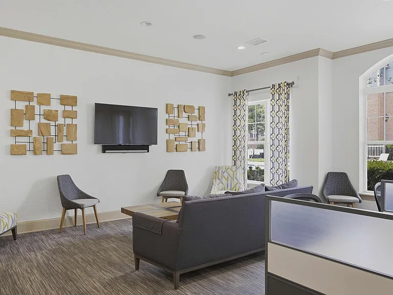 Alden Place at South Square — Photo 34