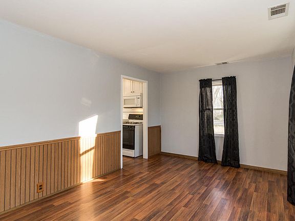 3rd image of 2126 Baldwin Dr
