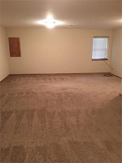 413 Aaron Dr. - 1 — Photo 4