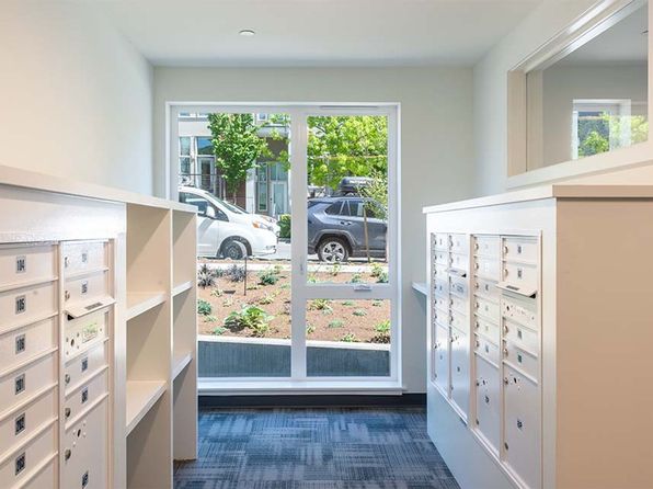 4735 32nd Ave S #103