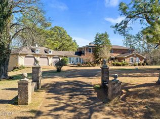 260 Myracle Town Rd, Parsons, TN 38363