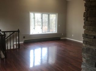 2 Meadow Ln, Ballston Lake, NY 12019