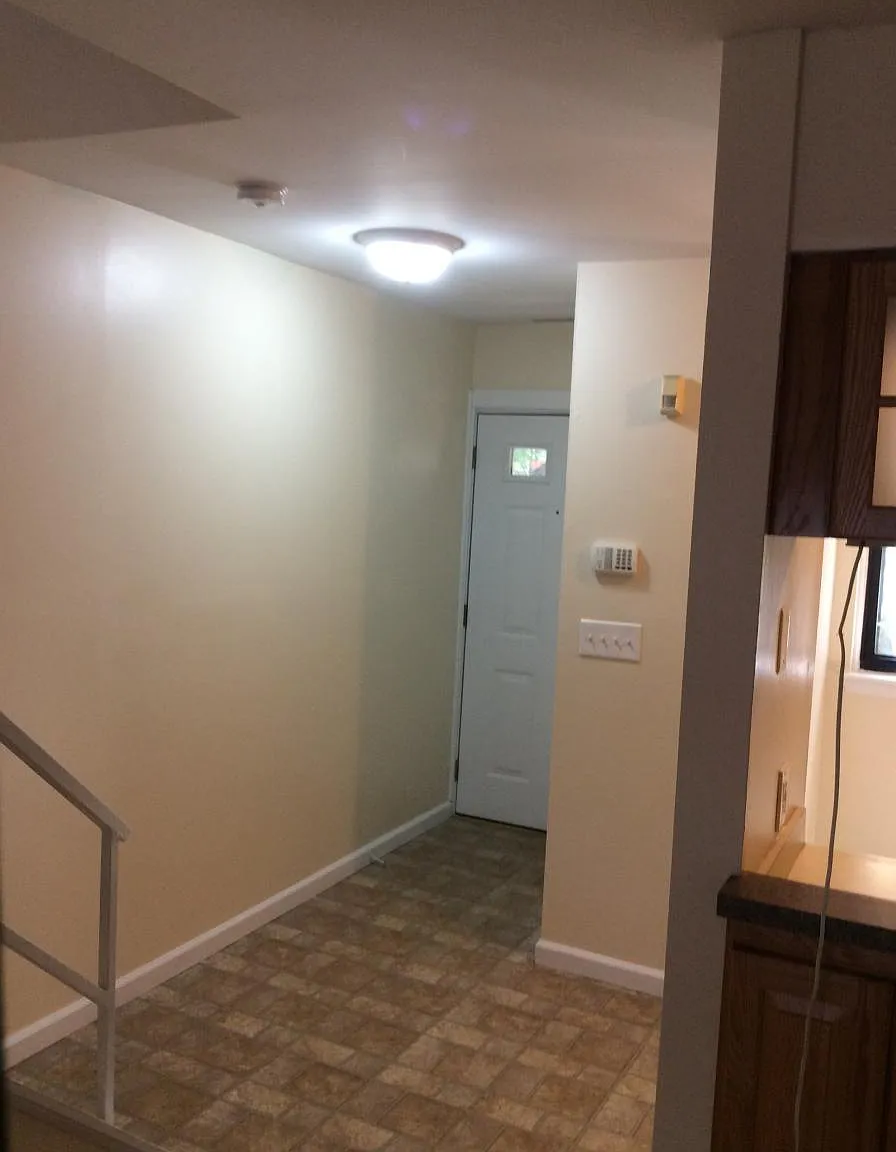 2 bed, 1100 sqft, $2,250 — Photo 4