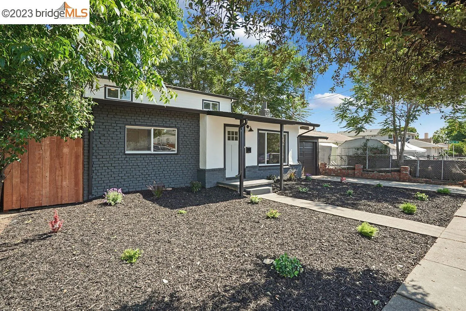 32 W Madill St photo 1