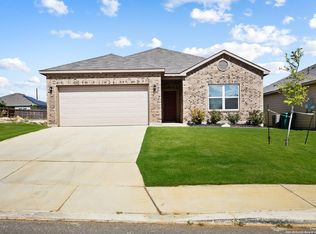 19916 Doc Holiday Dr, Lytle, TX 78052