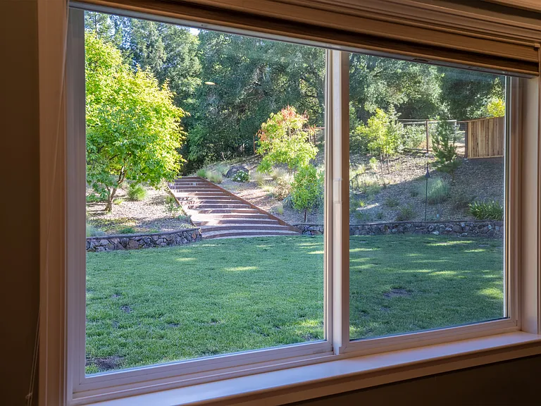 11 Edgewood Ct — Photo 37