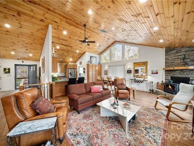 39 Maplewood Dr, Maggie Valley, NC, 28751